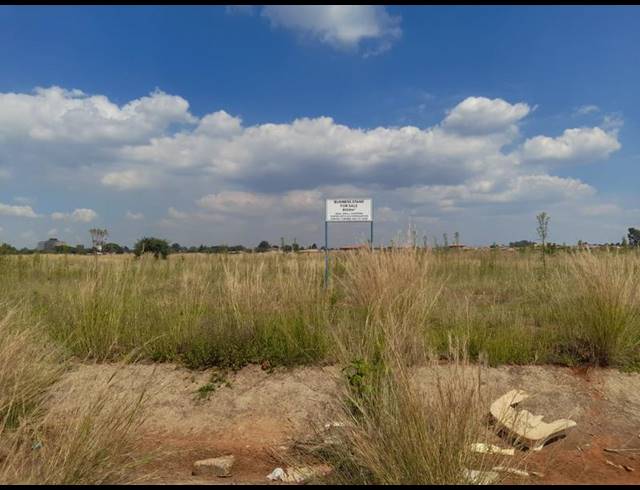 LAND FOR SALE IN UNITAS PARK